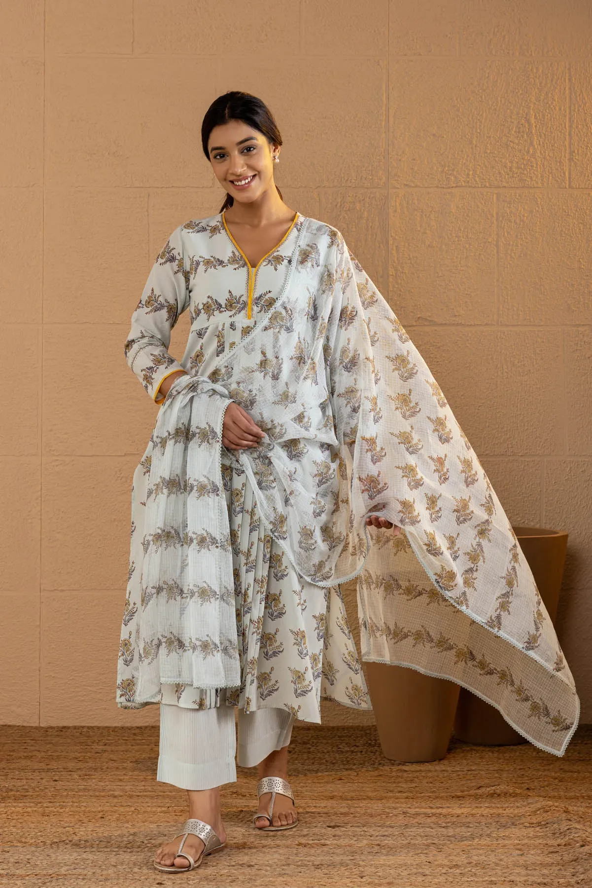 Amal Floral Kurta
