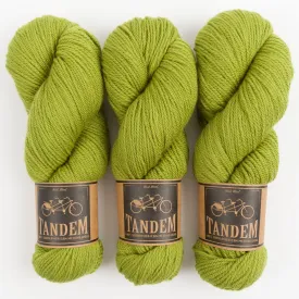BILLOWING BRAID SOCKS - AVOCADO