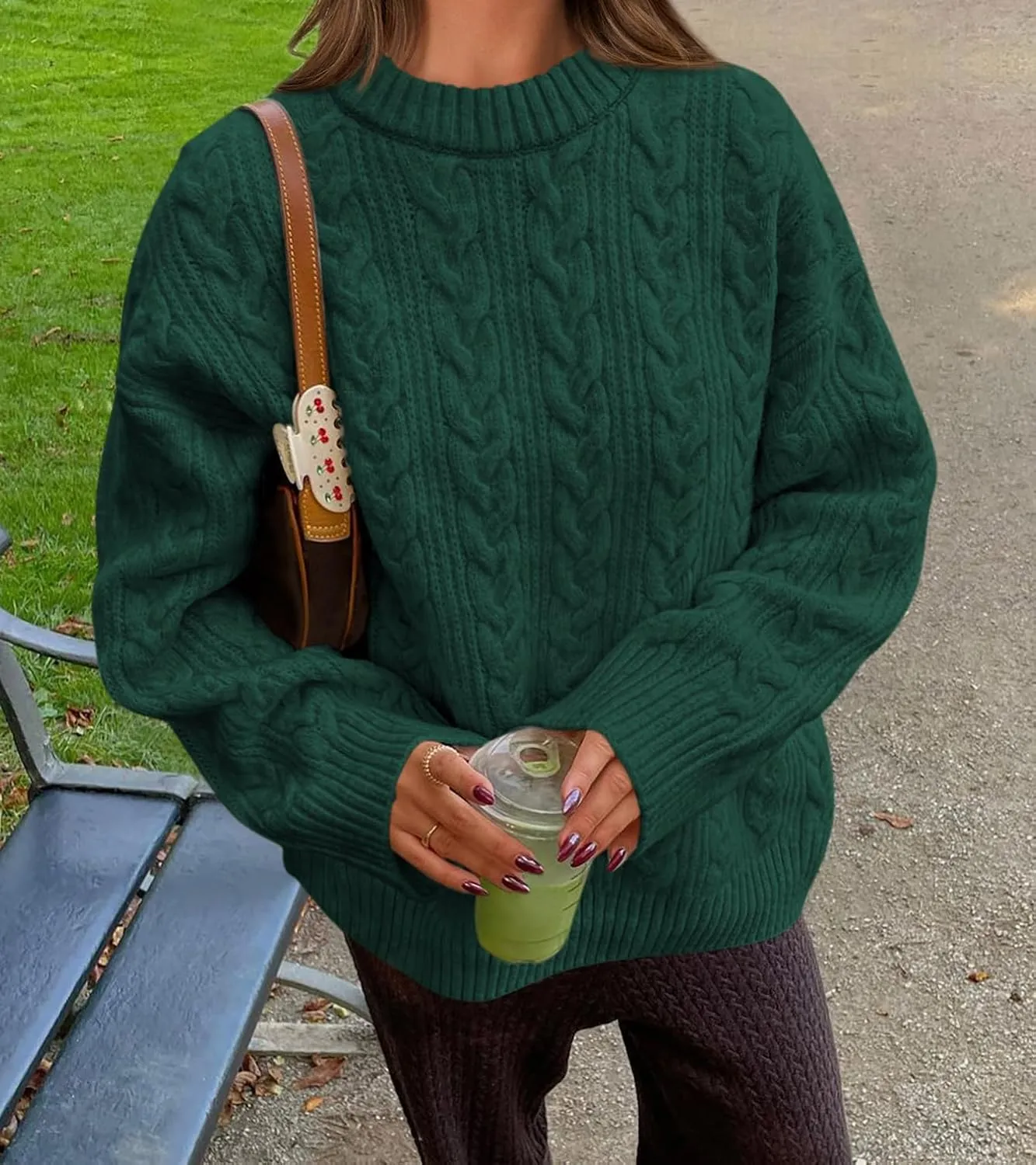 Okiwam Women's Oversized Sweaters Long Sleeve Crewneck Chunky Knitted Pullover 2025 Fall Fashion Solid Color Jumper Tops