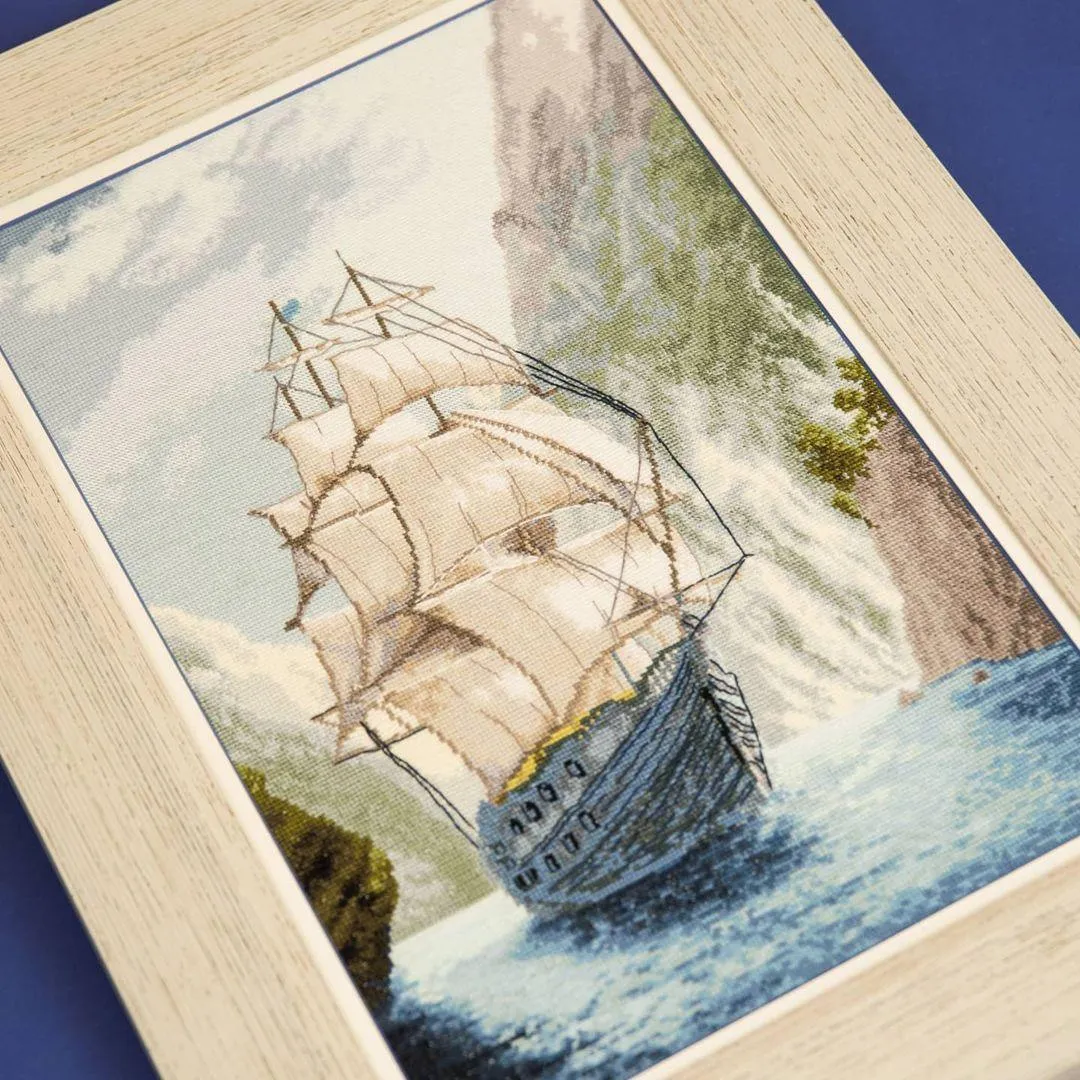 TO THE HOME HARBOR, Counted Cross Stitch Kit, 16 count Aida, size 25 x 38,5 cm, Charivna mit | Momentos Magicos (M-441)